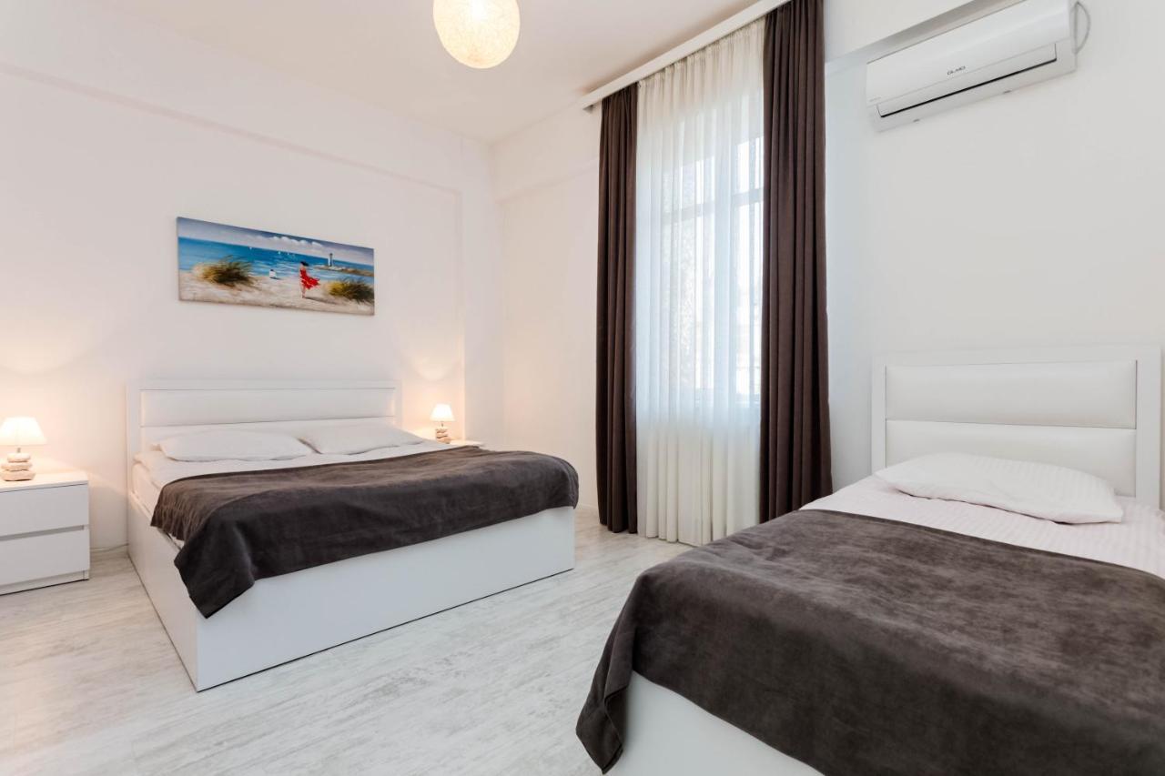 Luxury Apartment In The City Centre Tbilisi ภายนอก รูปภาพ