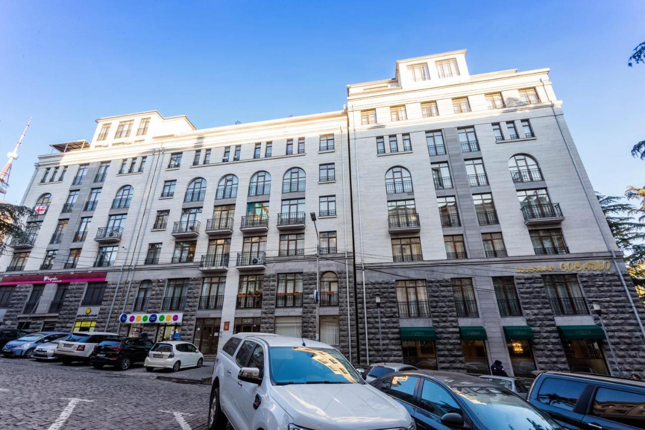 Luxury Apartment In The City Centre Tbilisi ภายนอก รูปภาพ